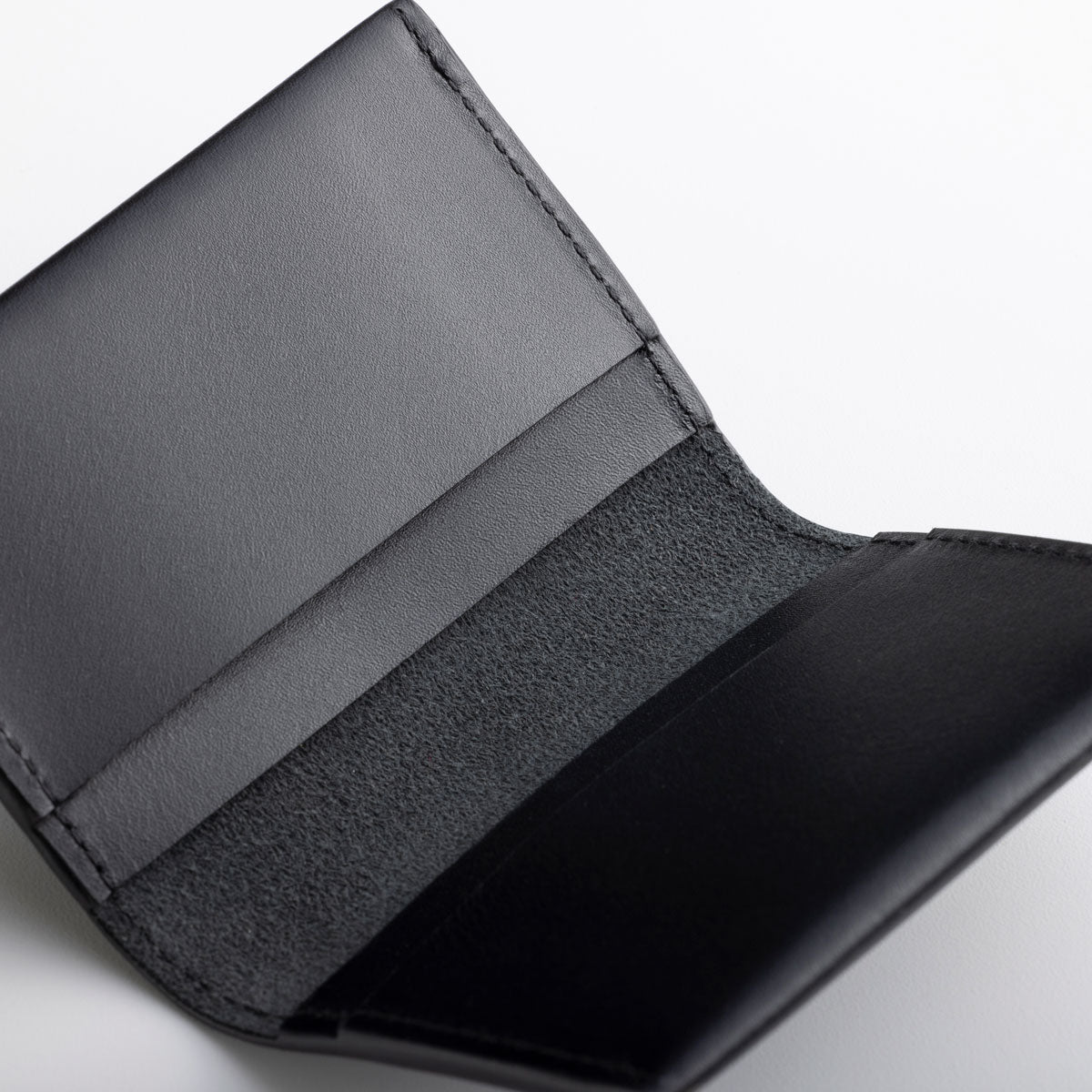 Henri Bi-Fold Black