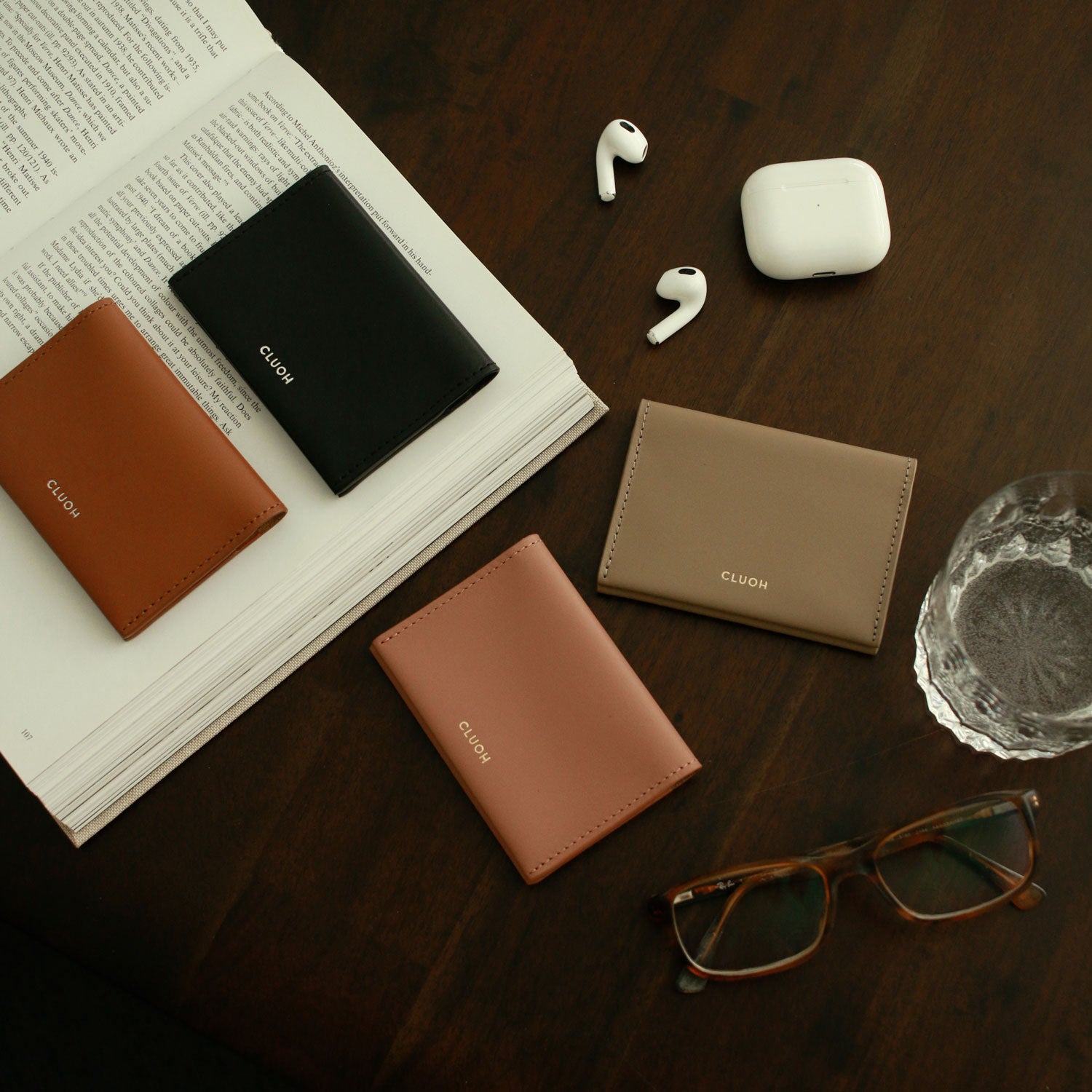 Henri Bi-Fold Camel