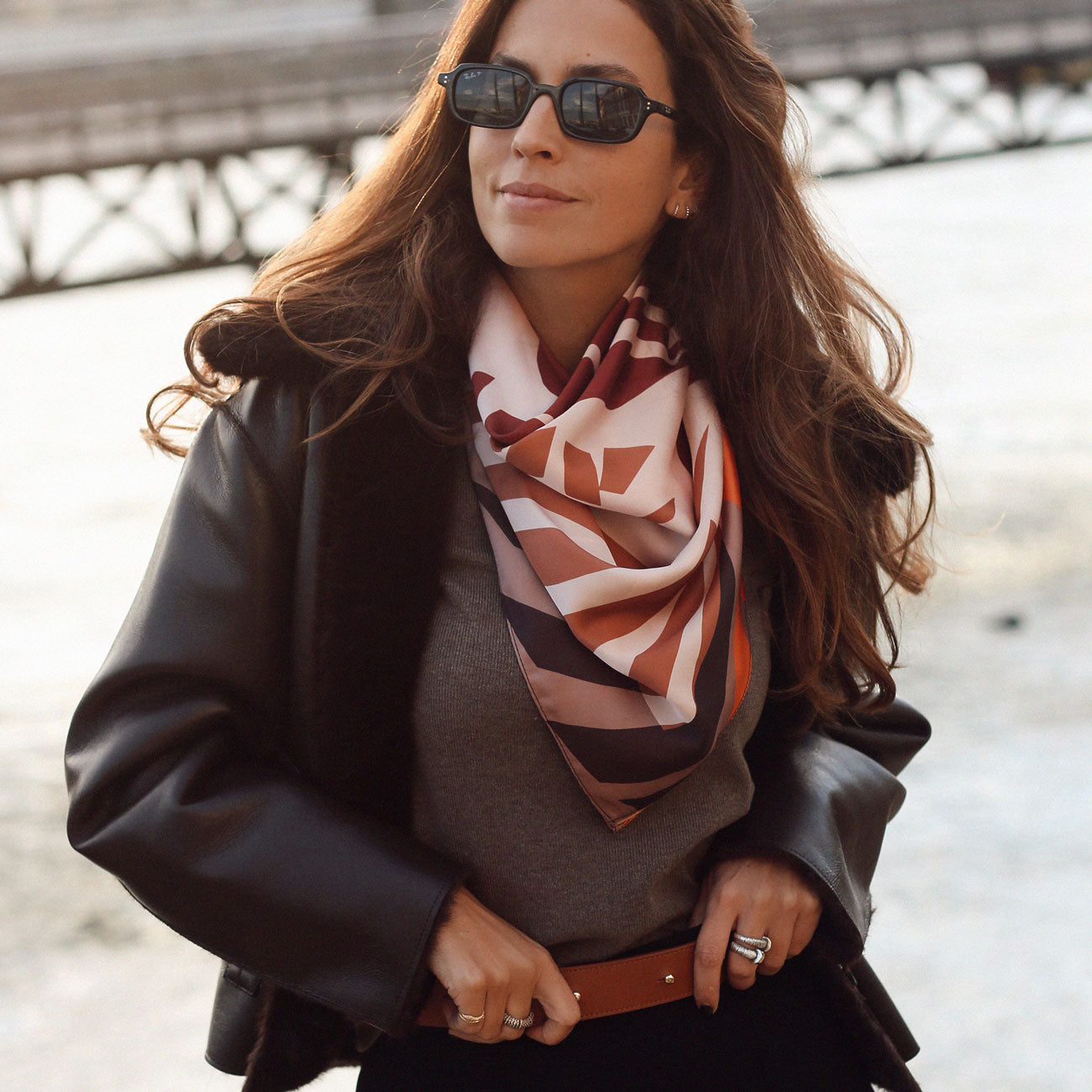 Iris Cutout Bordeaux