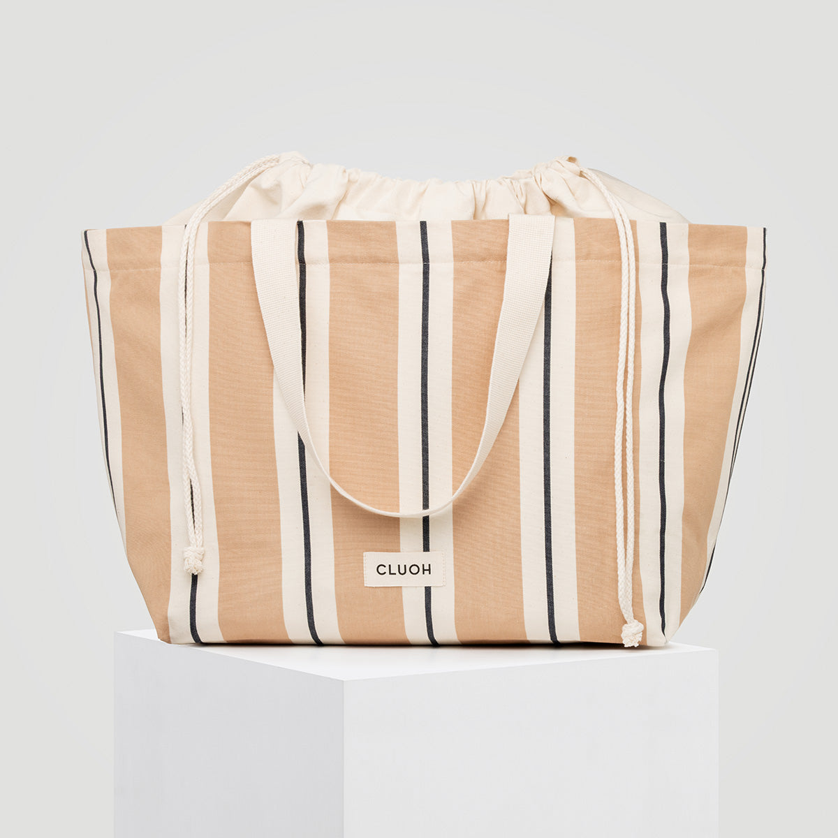 Karl XL Beige & Midnight Blue