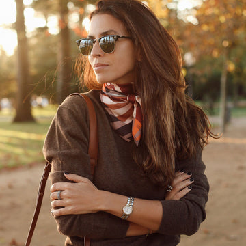 Mini Iris Cutout Bordeaux