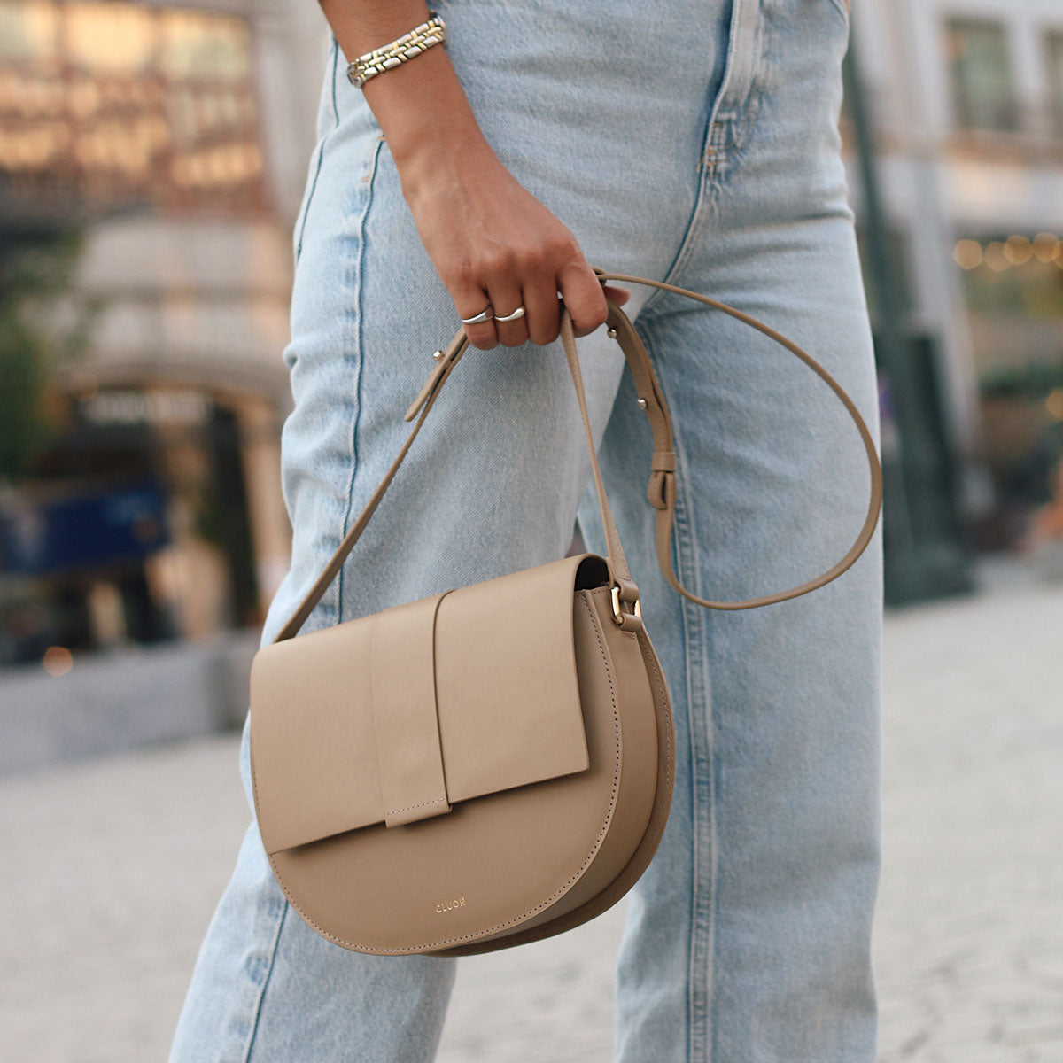 Botero Taupe
