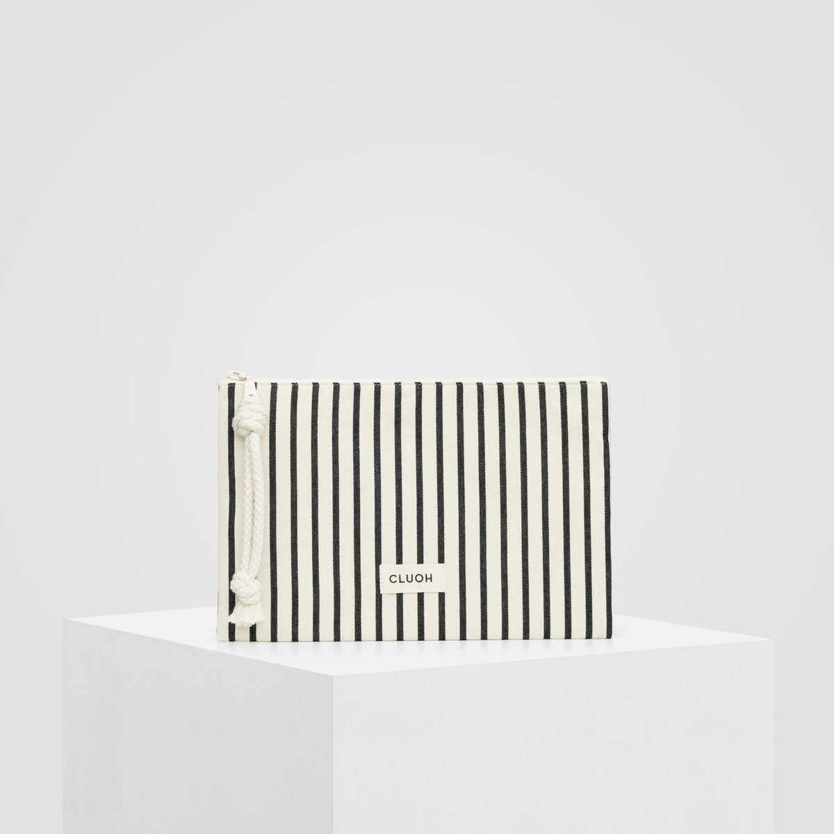 Stina Flat Slim Stripes Black